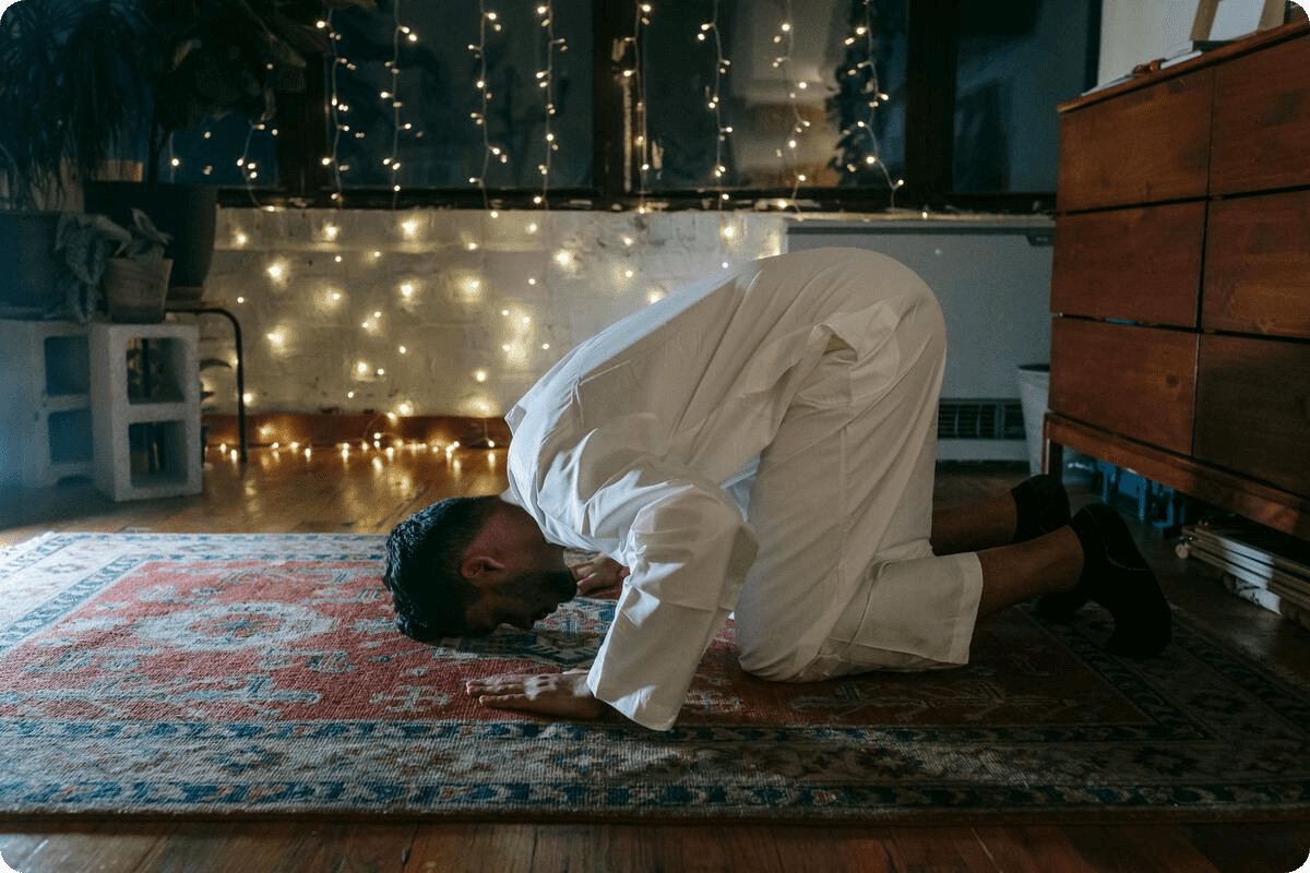 ​How to Wash a Prayer Mat without Damaging Its Fabric: A Complete Care Guide