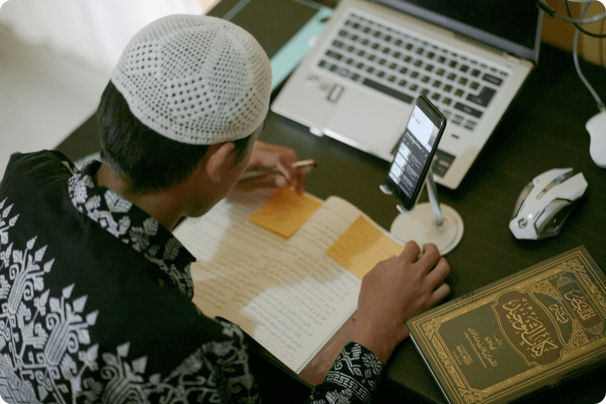 How Digital Islamic Learning Is Transforming Muslim Families in the UK